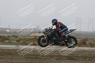 media/Nov-29-2025-TrackDaz (Sat) [[10ae2d9bce]]/B Group/Session 4 (Wheelie Bump)/